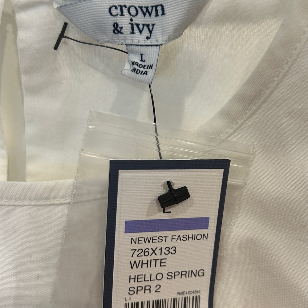 crown & ivy White Simple Women's Top - Picture 2 of 4